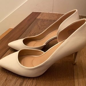 White Leather Kelly & Katie Driella Heels Size 9.5